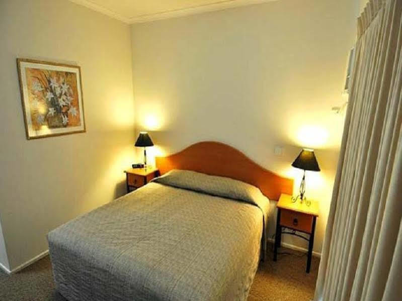 Heritage Cairns Hotel Extérieur photo